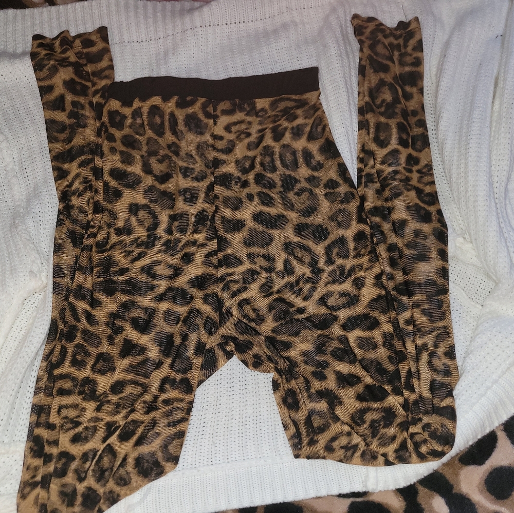 Leopard print mesh leggings